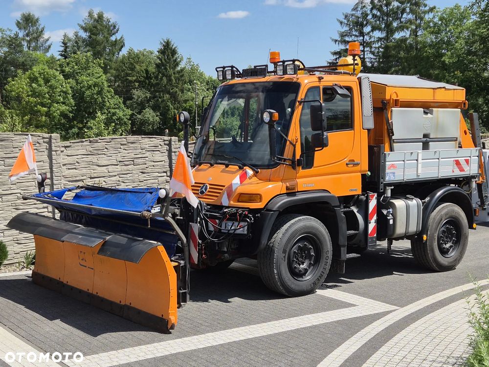 Unimog U400 Ciągnik - 1