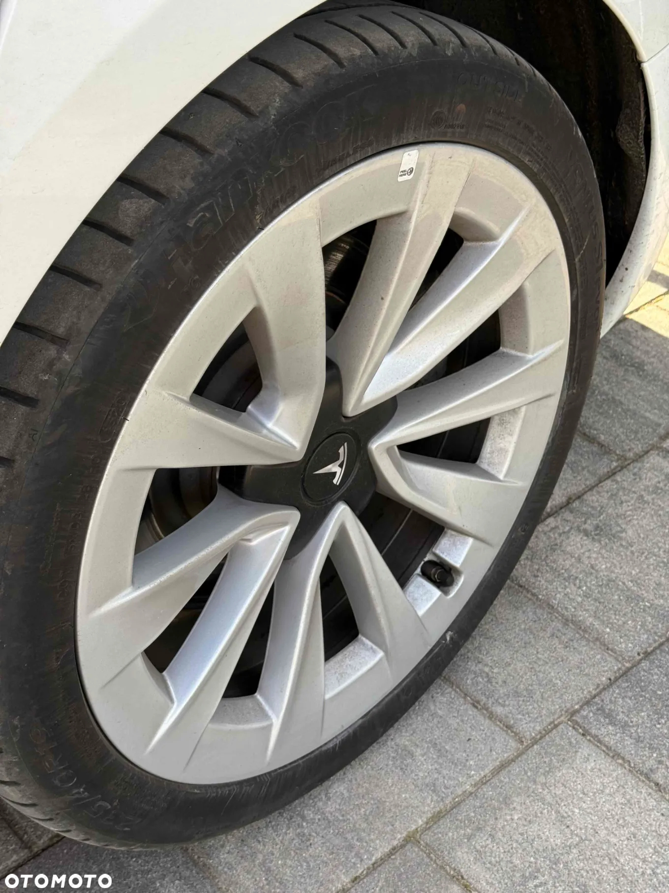 Tesla Model 3 Long Range AWD - 12