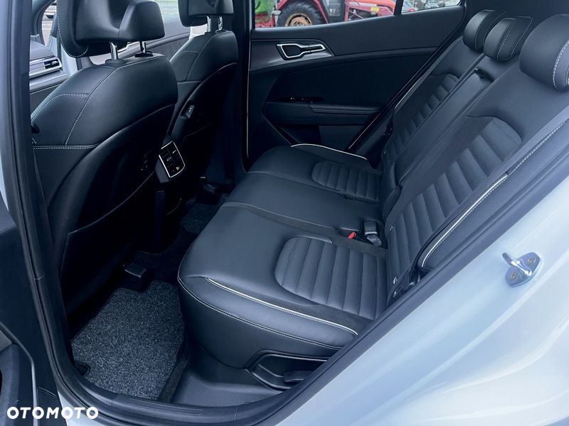 Kia Sportage 1.6T-GDI AWD GT-Line - 26