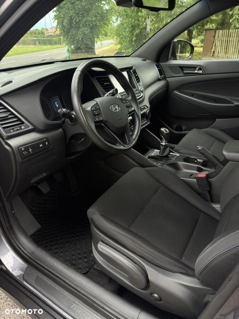 Hyundai Tucson 1.6 GDI BlueDrive GO 2WD - 10