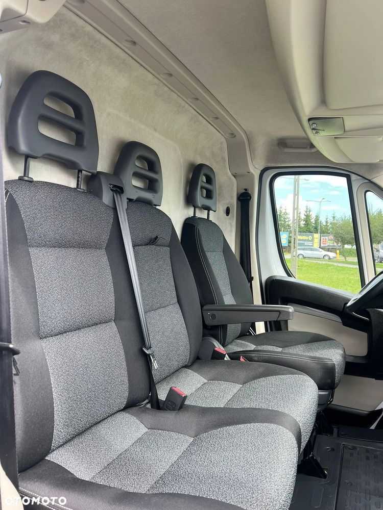 Fiat Ducato 2018 rok L2H2 + Winda - 13