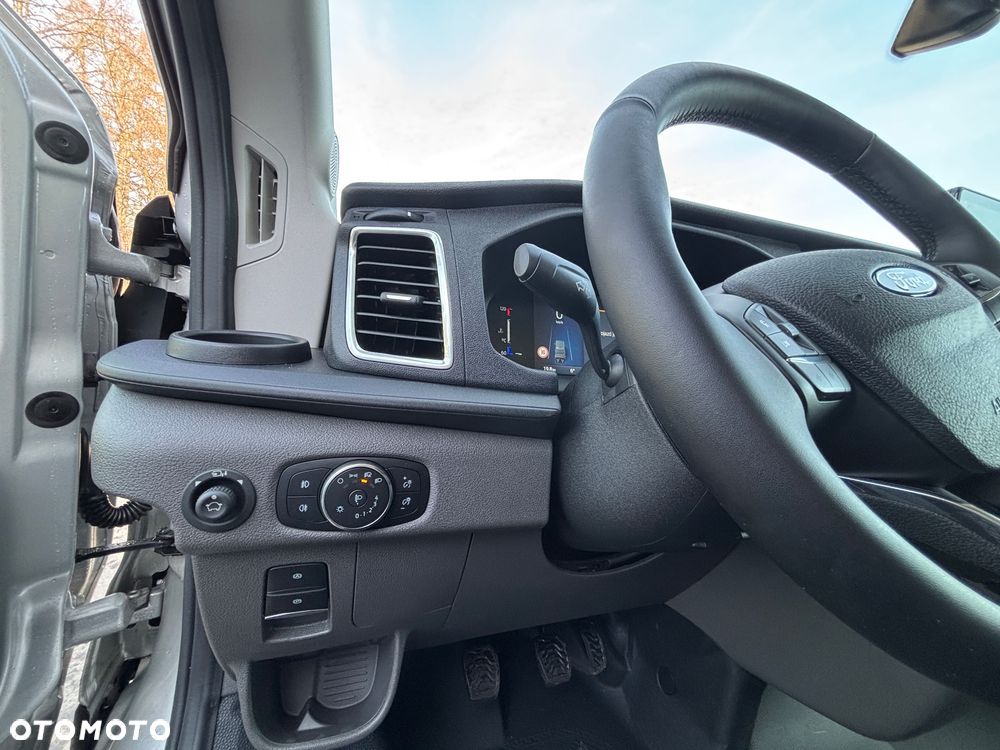 Ford Transit Van Trend  L4 2.0 ON 165 KM LDT 6.2 M 6  RWD - 12