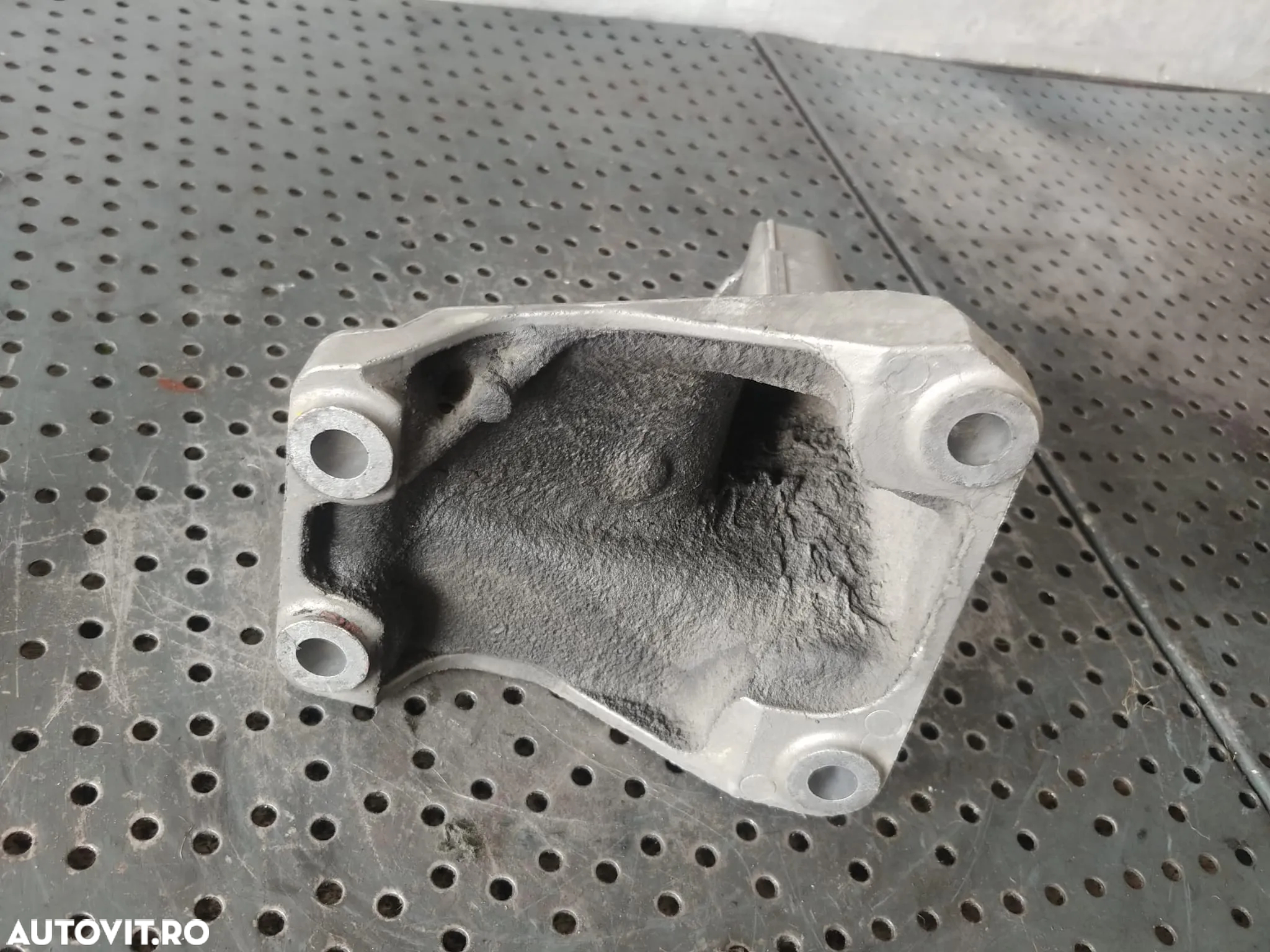 suport motor 2.0 d n47d20d bmw seria 1 f20 f21 2211 6788612-01 - 3