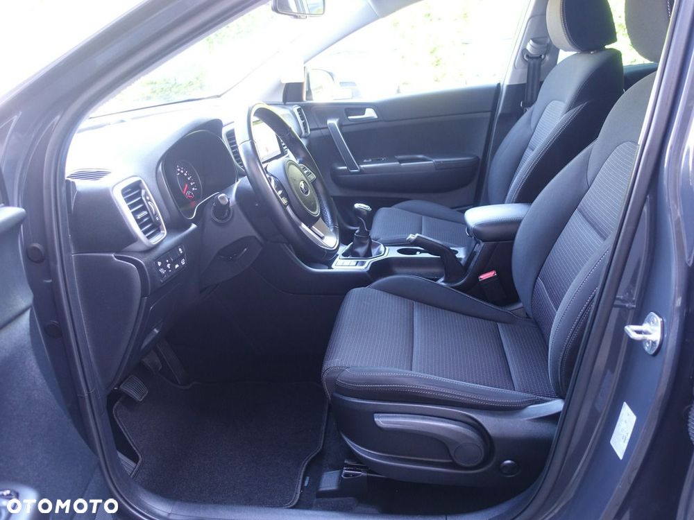 Kia Sportage 1.6 CRDI Black Edition 2WD - 10