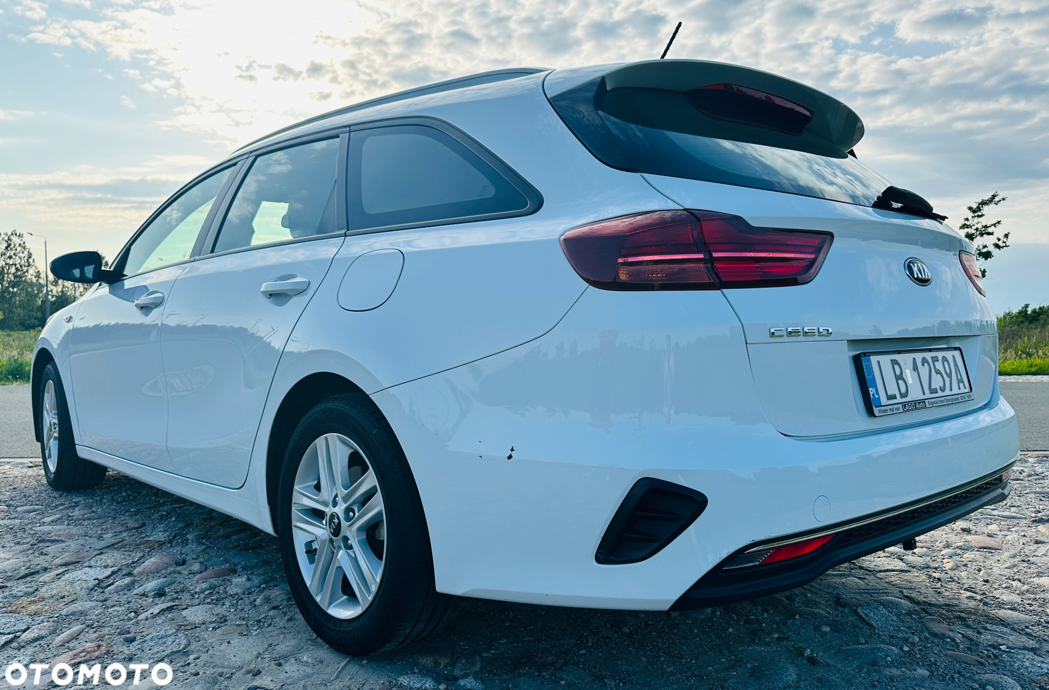 Kia Ceed 1.4 CVVT SW Attract - 3