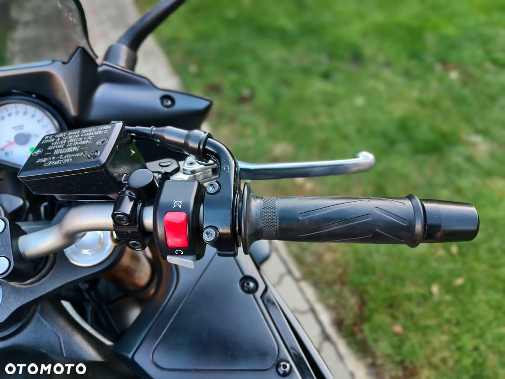 Yamaha FZ8 - 18