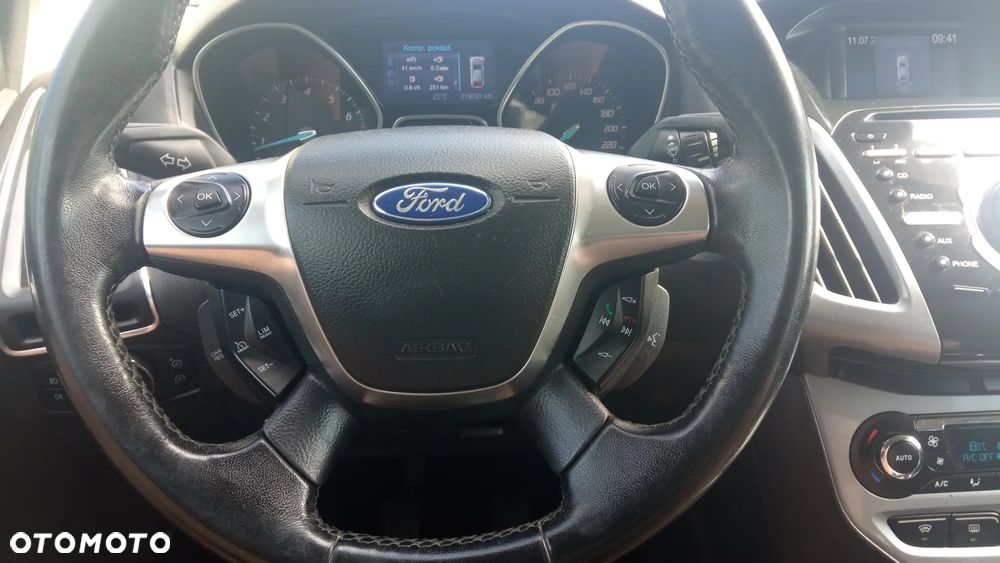Ford Focus 1.0 EcoBoost Titanium - 10