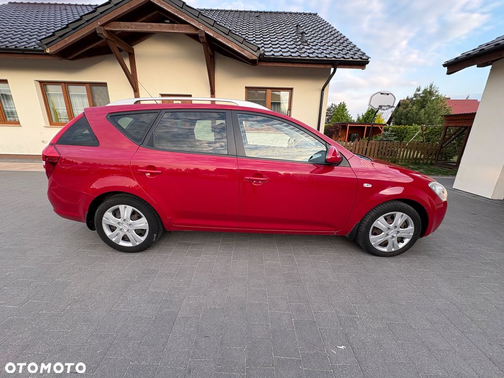 Kia Ceed 1.6 Crdi Comfort + - 6