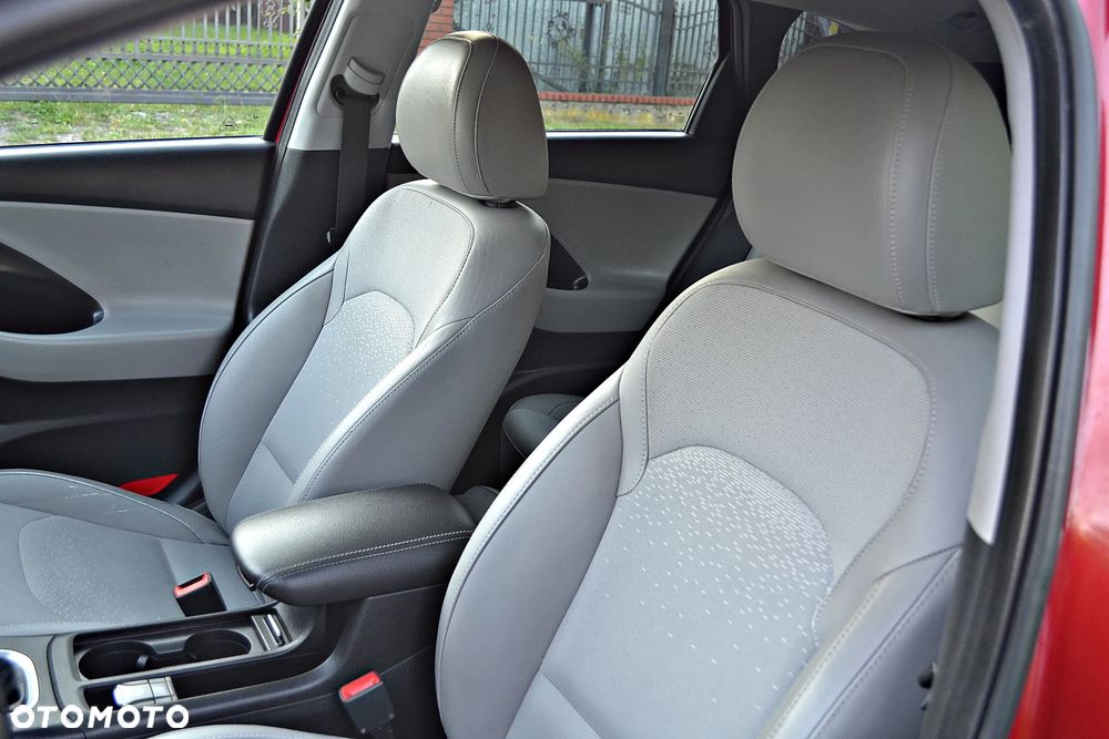 Hyundai i30 blue 1.6 CRDi Premium - 25