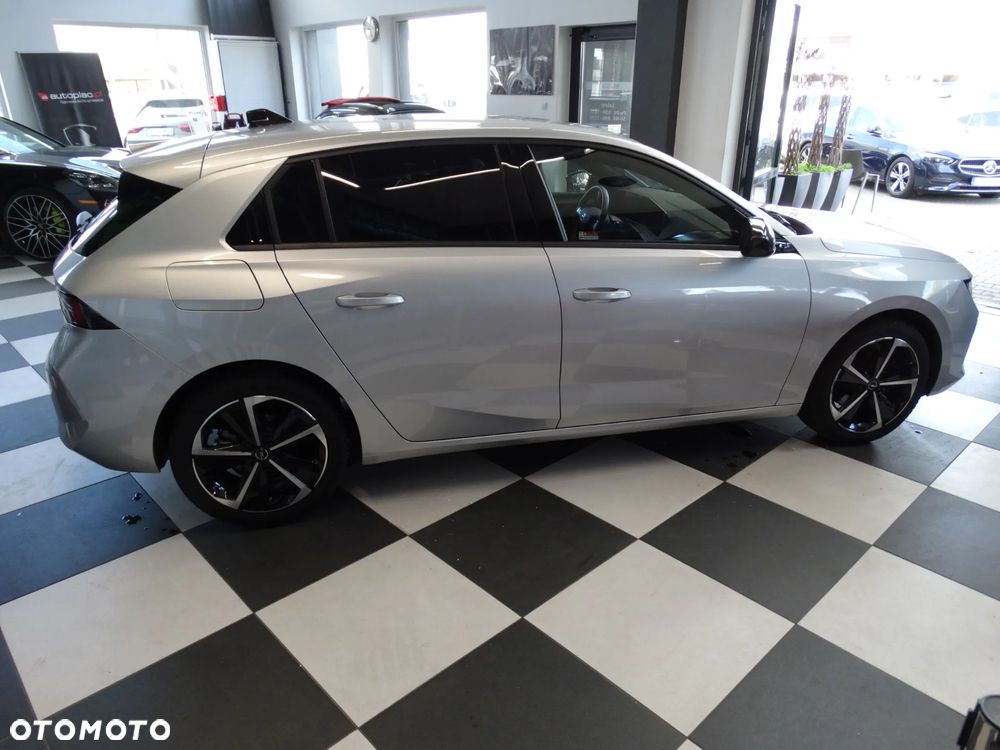 Opel Astra 1.5 D Automatik Ultimate - 3