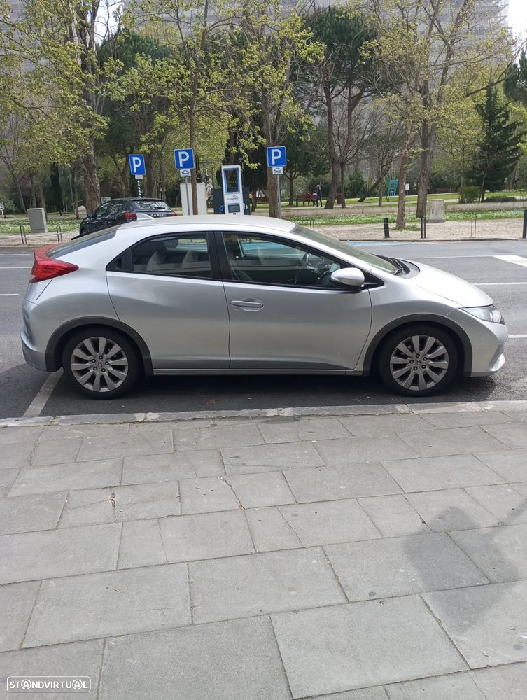 Honda Civic 2.2 i-DTEC Sport - 13