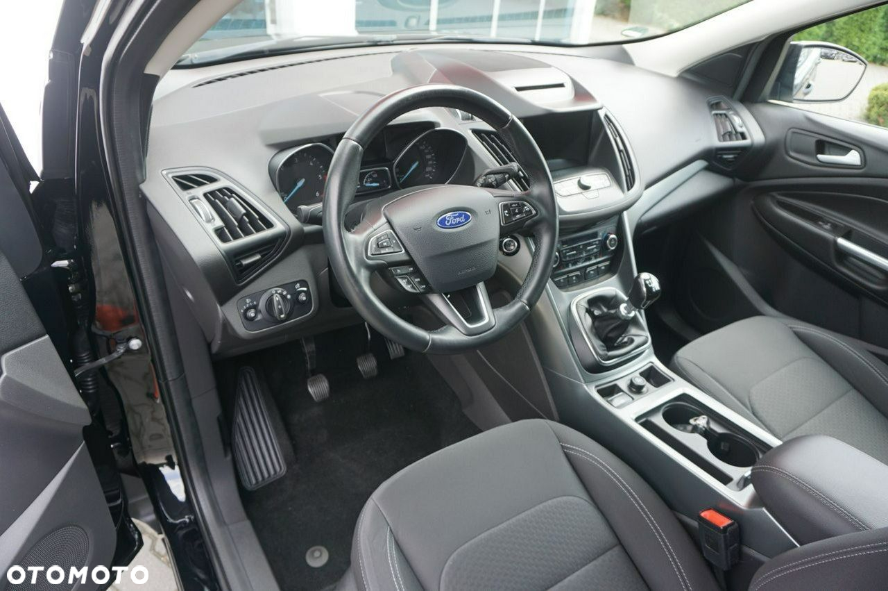 Ford Kuga 2.0 TDCi 2x4 Titanium - 5