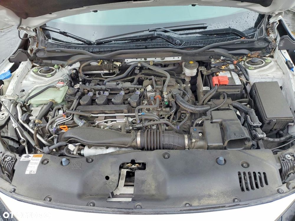Honda Civic 1.5 i-VTEC Turbo CVT Sport - 9