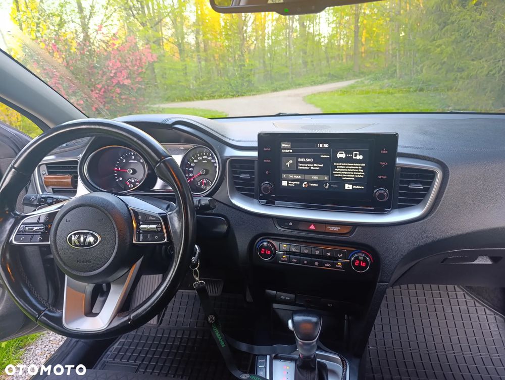 Kia Ceed 1.6 CRDi SCR L Business Line DCT - 7