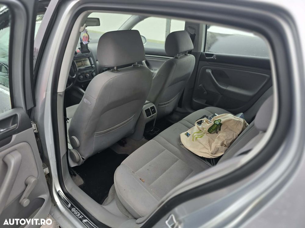 Volkswagen Golf 2.0 FSI Sportline - 1