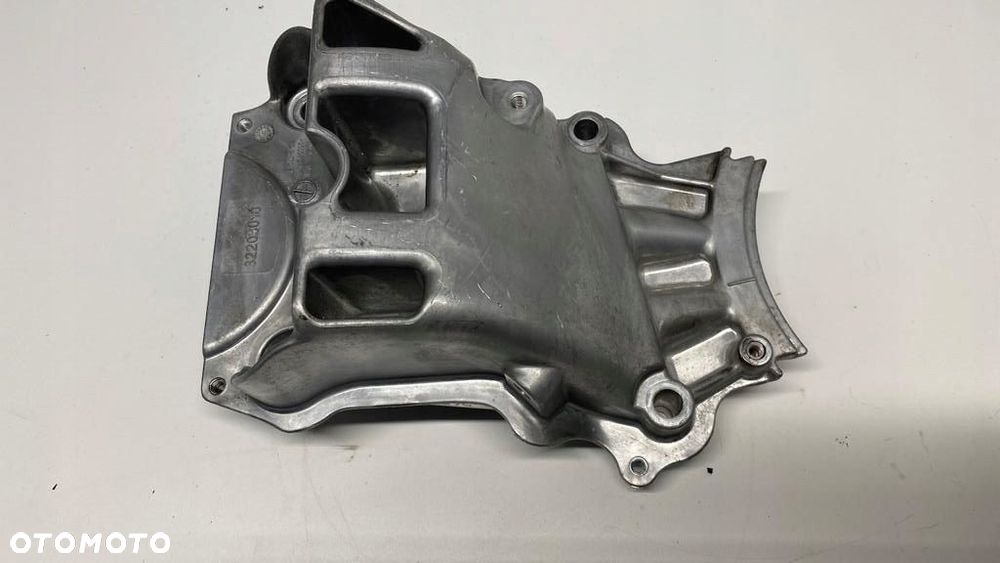 VOLVO XC40 T3 1.5 HYBRYDA ŁAPA SILNIKA MOCOWANIE - 3