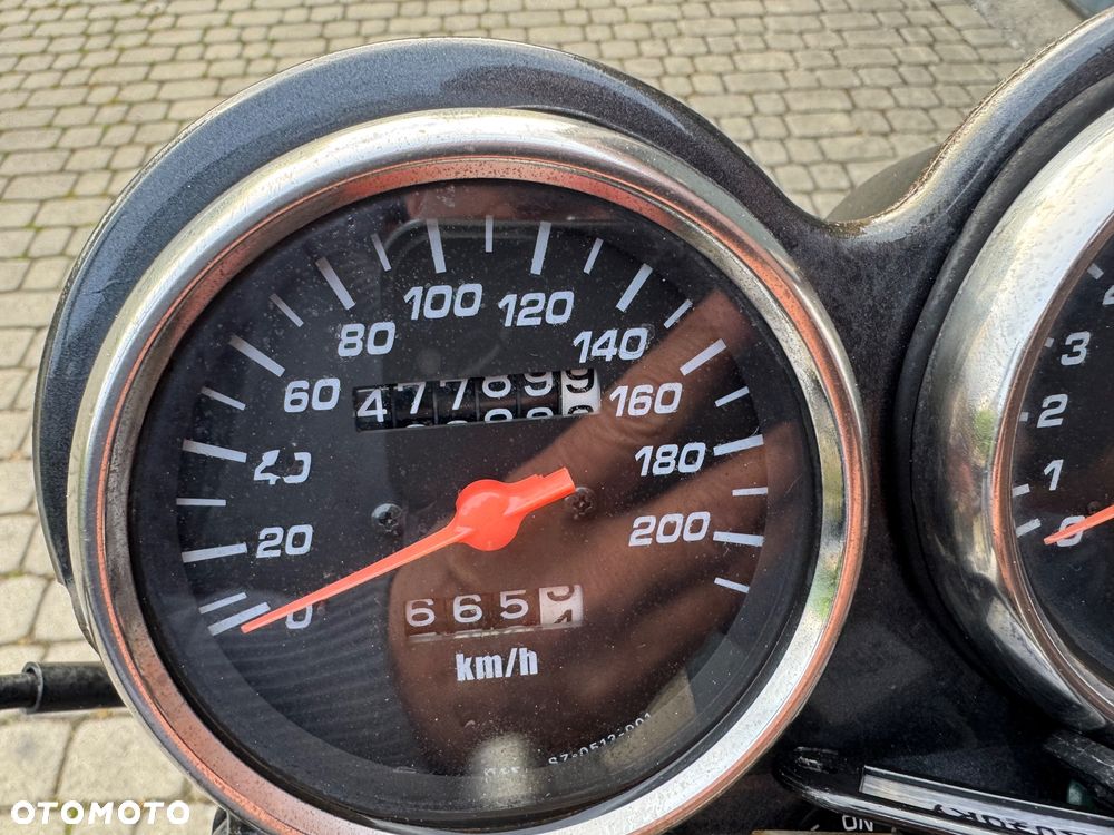 Suzuki GS - 9