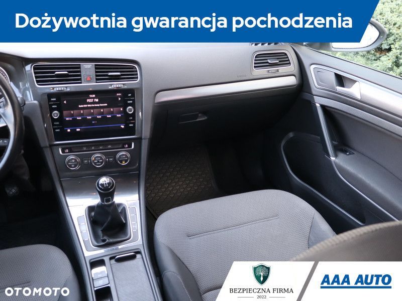 Volkswagen Golf Variant - 10