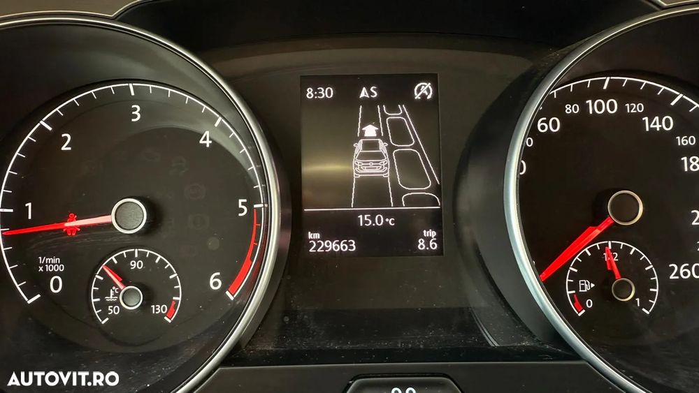 Volkswagen Golf 1.6 TDI BlueMotion Technology Comfortline - 21