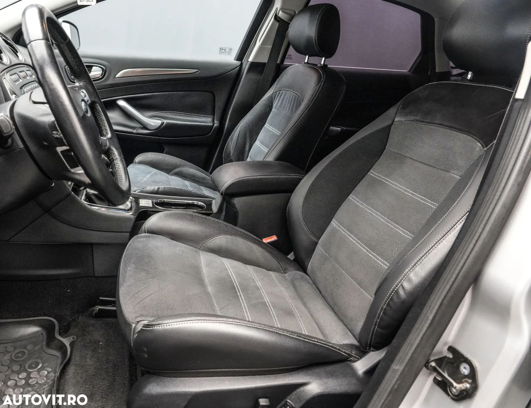 Ford Mondeo 2.0 TDCi Titanium - 13