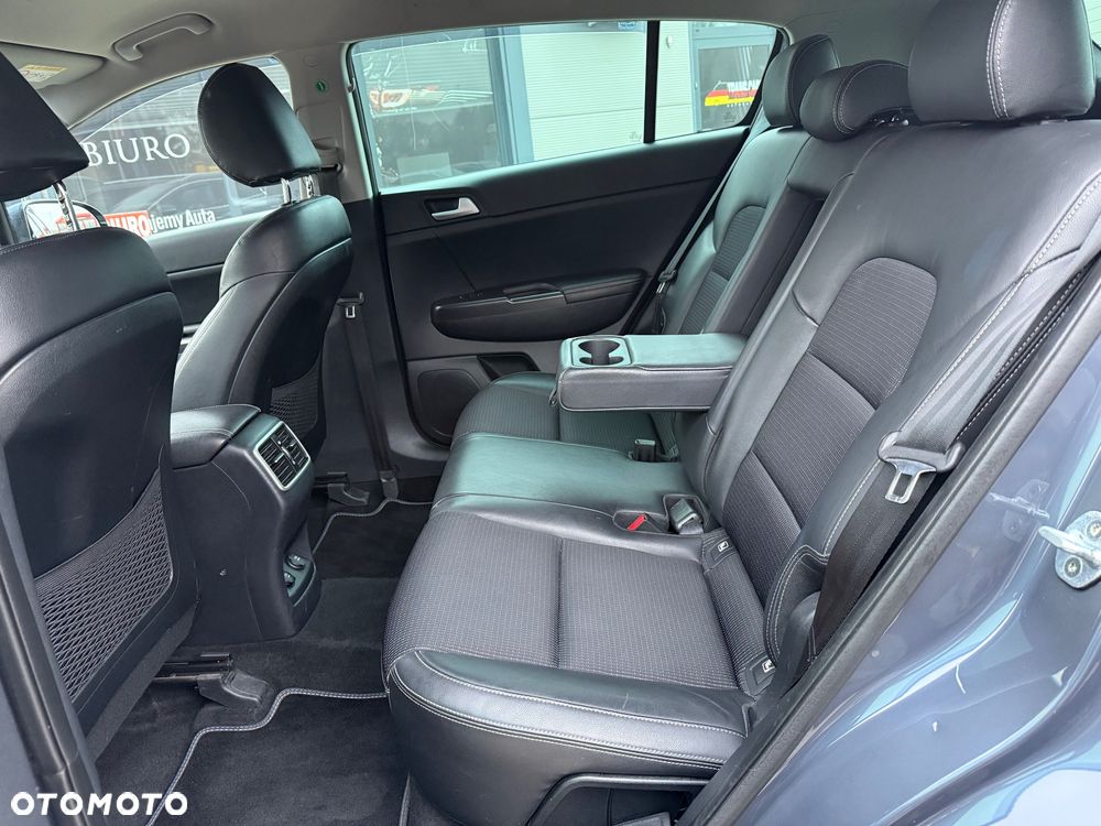 Kia Sportage 2,0 CRDI 2WD ISG Spirit - 31