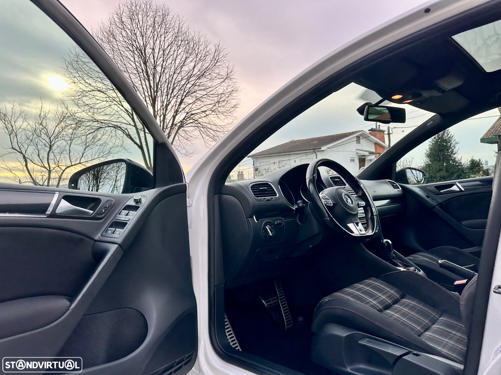 VW Golf 2.0 GTI DSG - 20