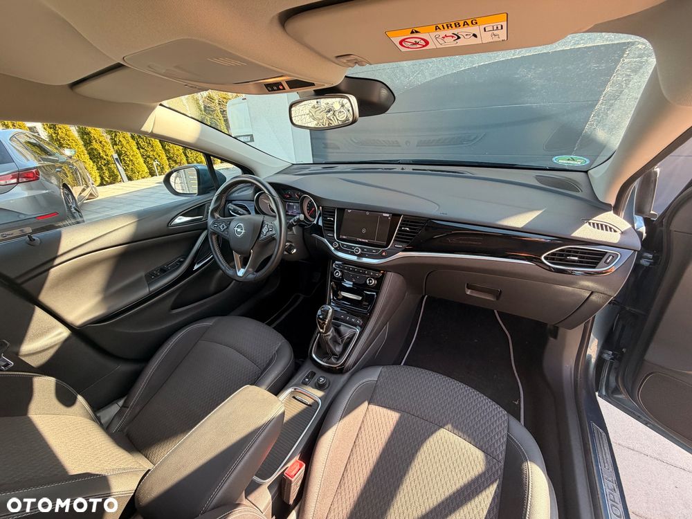 Opel Astra 1.4 Turbo Edition - 10