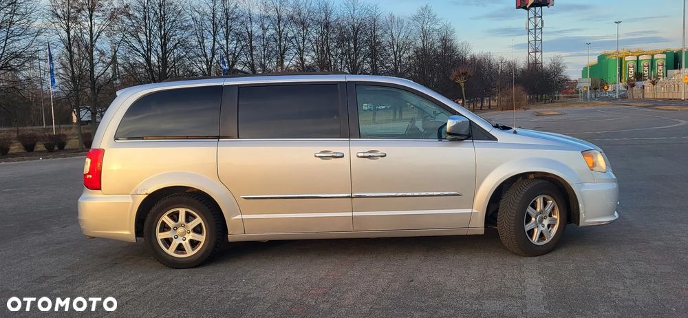Chrysler Town & Country 3.6 Touring - 8