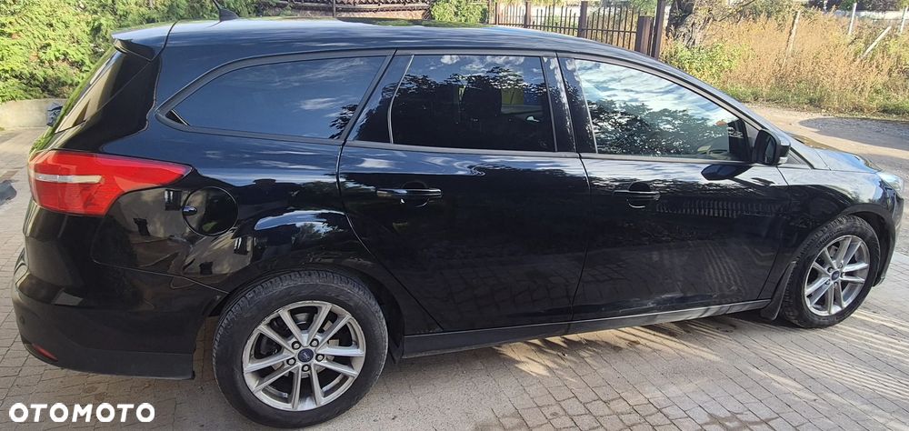 Ford Focus 2016 photo 2