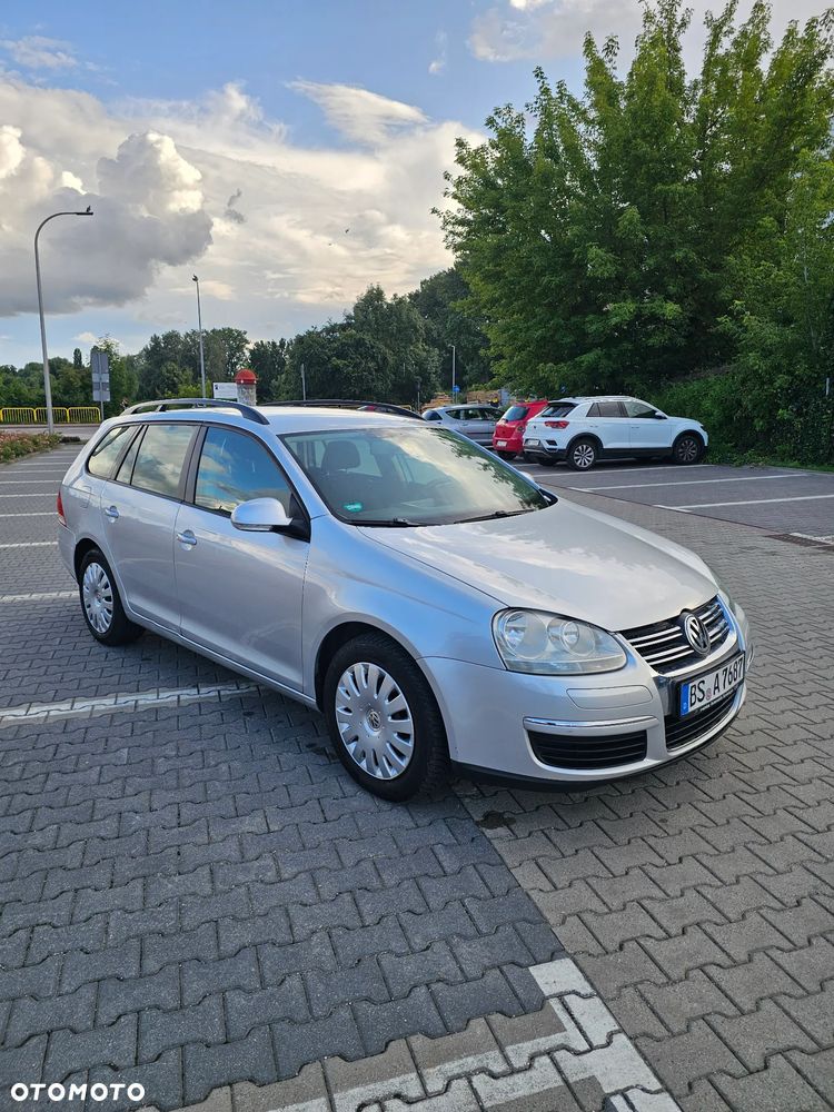 Volkswagen Golf - 11