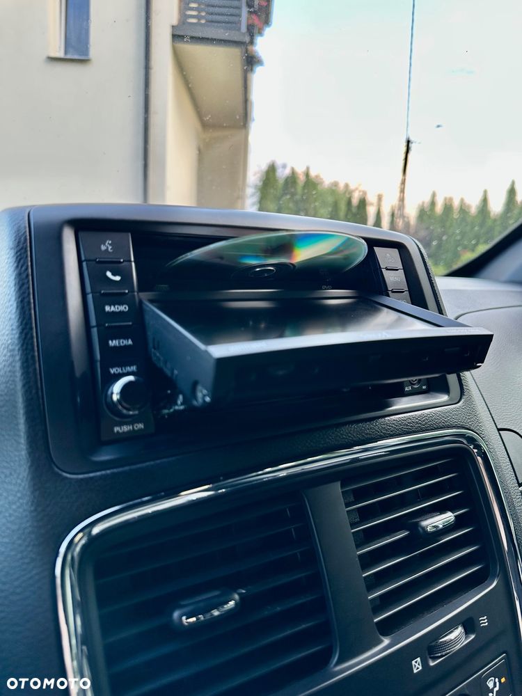 Dodge Grand Caravan - 13