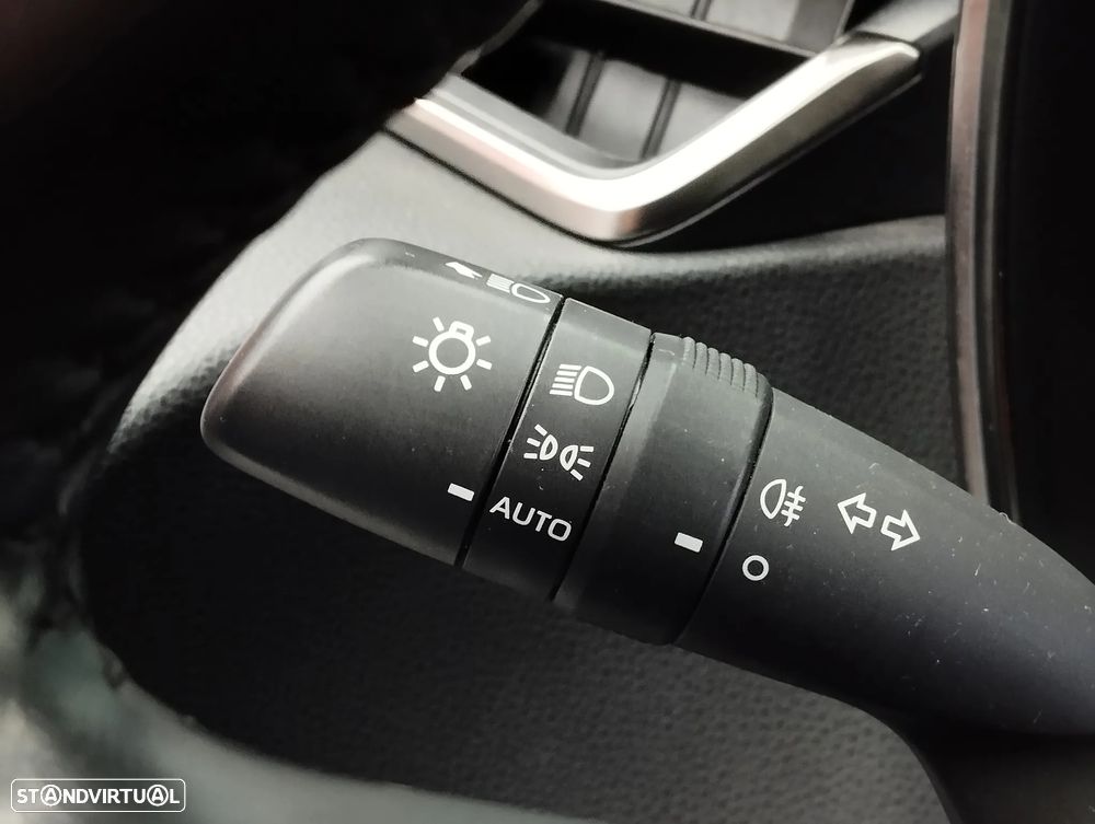 Toyota Corolla Touring Sports 1.8 Hybrid Comfort - 28
