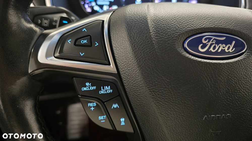 Ford Edge 2.0 EcoBlue Bi-Turbo 4x4 Vignale - 30