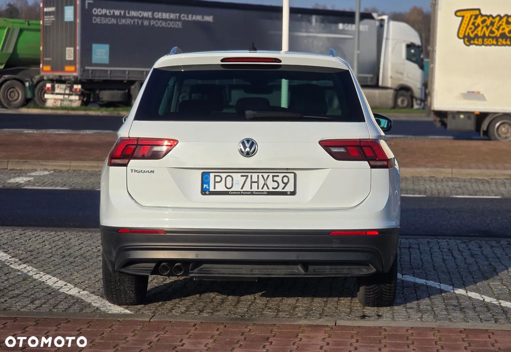Volkswagen Tiguan - 4