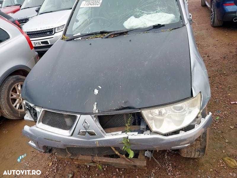 Dezmembrez Mitsubishi L200 2.5 Diesel 2011 - 7