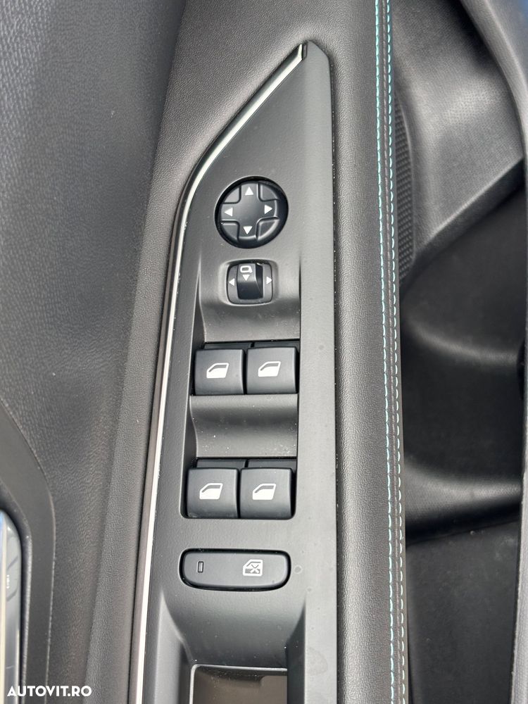 Peugeot 3008 225 e-EAT8 Allure Pack - 27