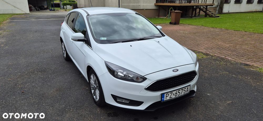 Ford Focus 1.5 EcoBoost SYNC Edition ASS - 3