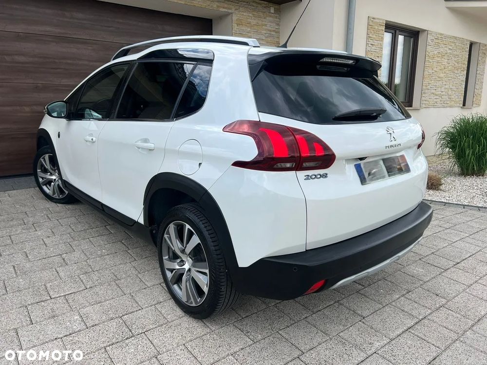 Peugeot 2008 - 6