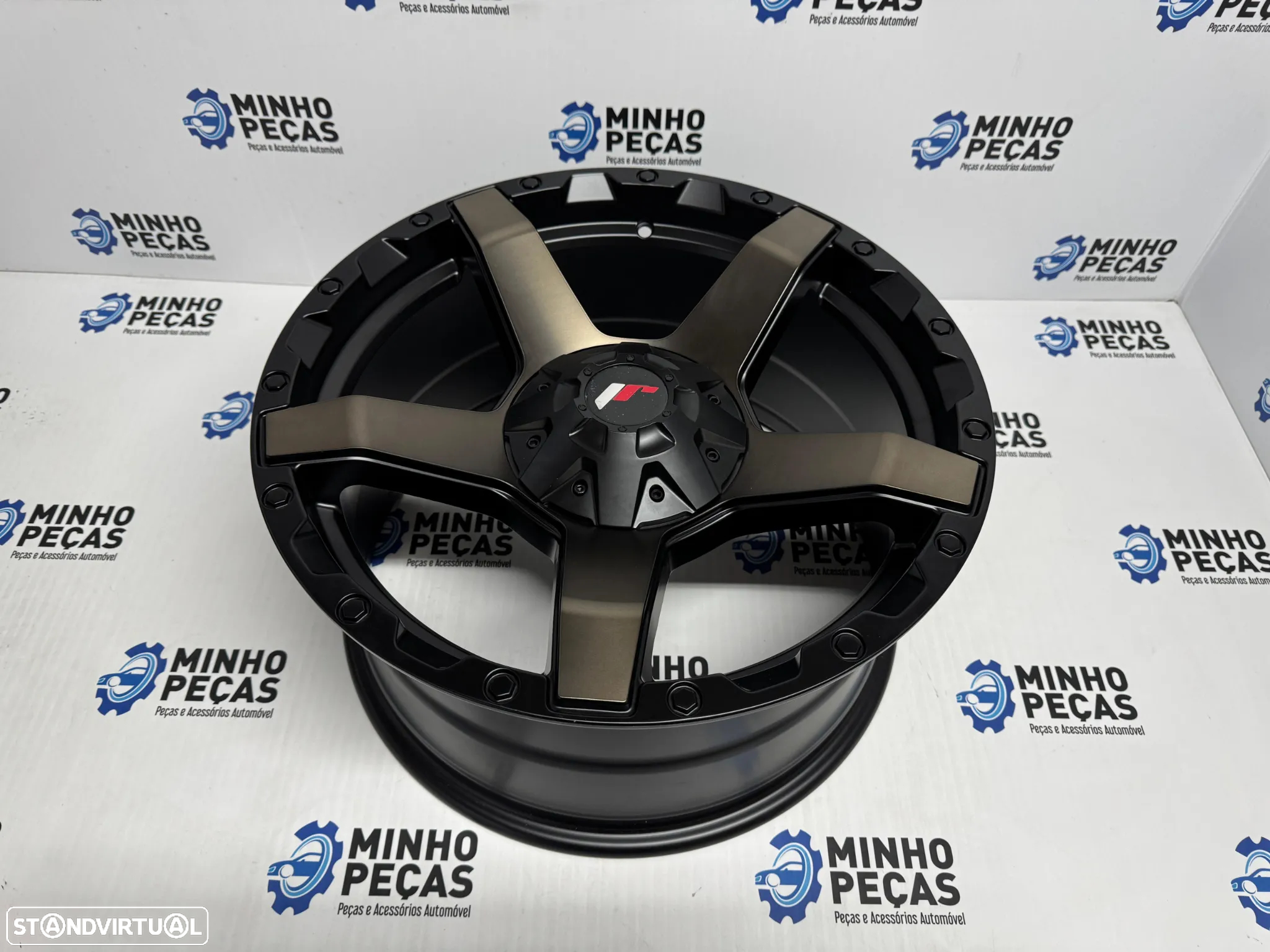 Jantes Japan Racing (JRX5) em 18 (6x139.7) - 8