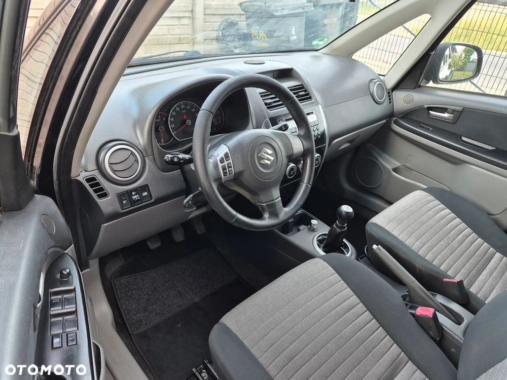 Suzuki SX4 1.6 VVT 4x4 Comfort - 9