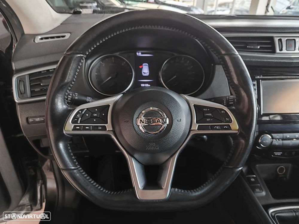 Nissan Qashqai 1.5 dCi N-Connecta RS+PS - 24