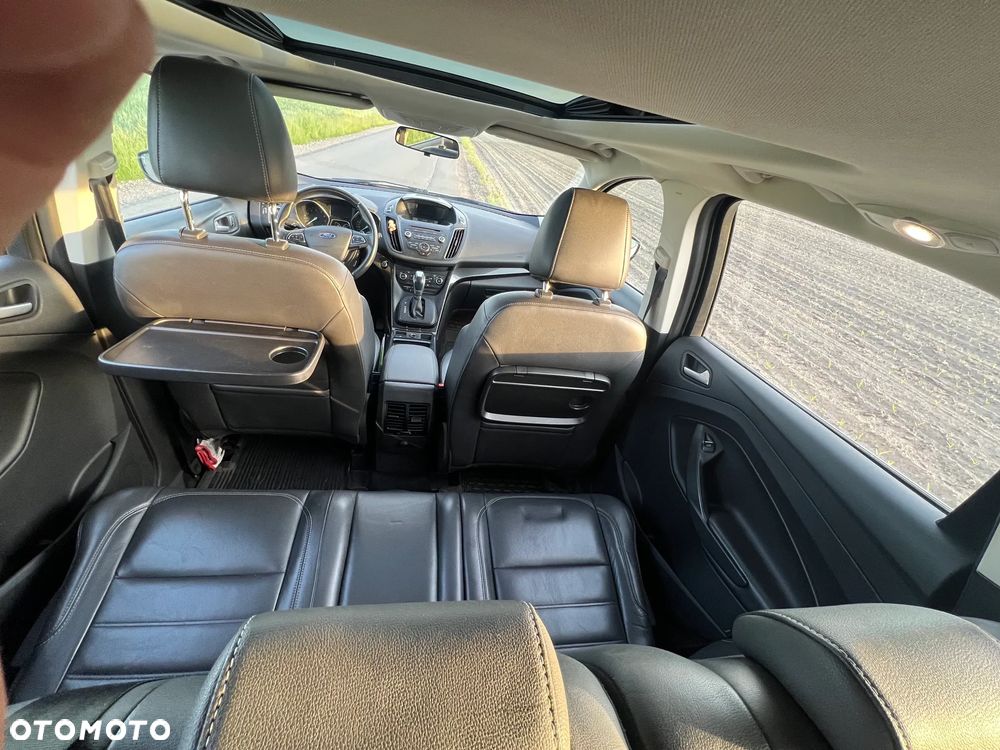 Ford Kuga 1.5 EcoBoost 4x4 Titanium - 9