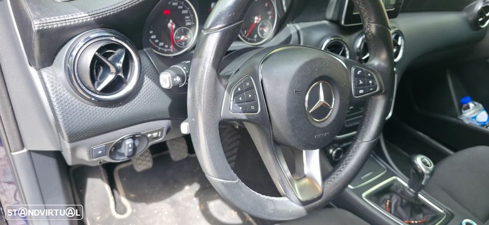 Mercedes-Benz A 180 d BlueEFFICIENCY Edition Style - 12