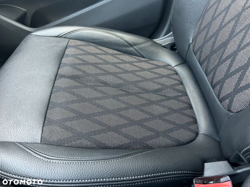 BMW X1 xDrive20d xLine - 18