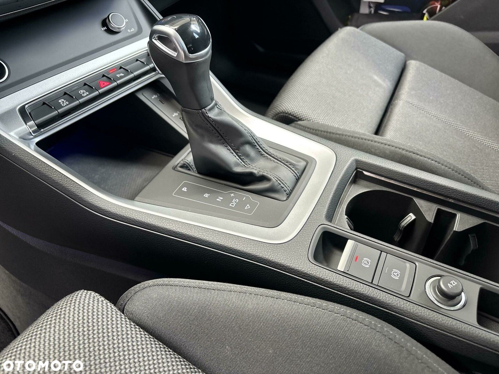 Audi Q3 - 18
