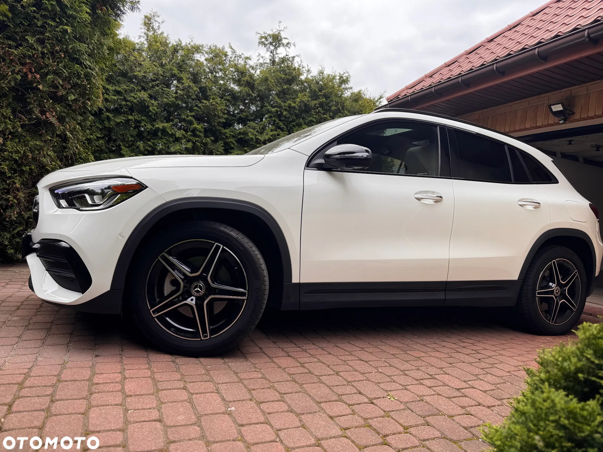 Mercedes-Benz GLA 250 8G-DCT AMG Line - 17