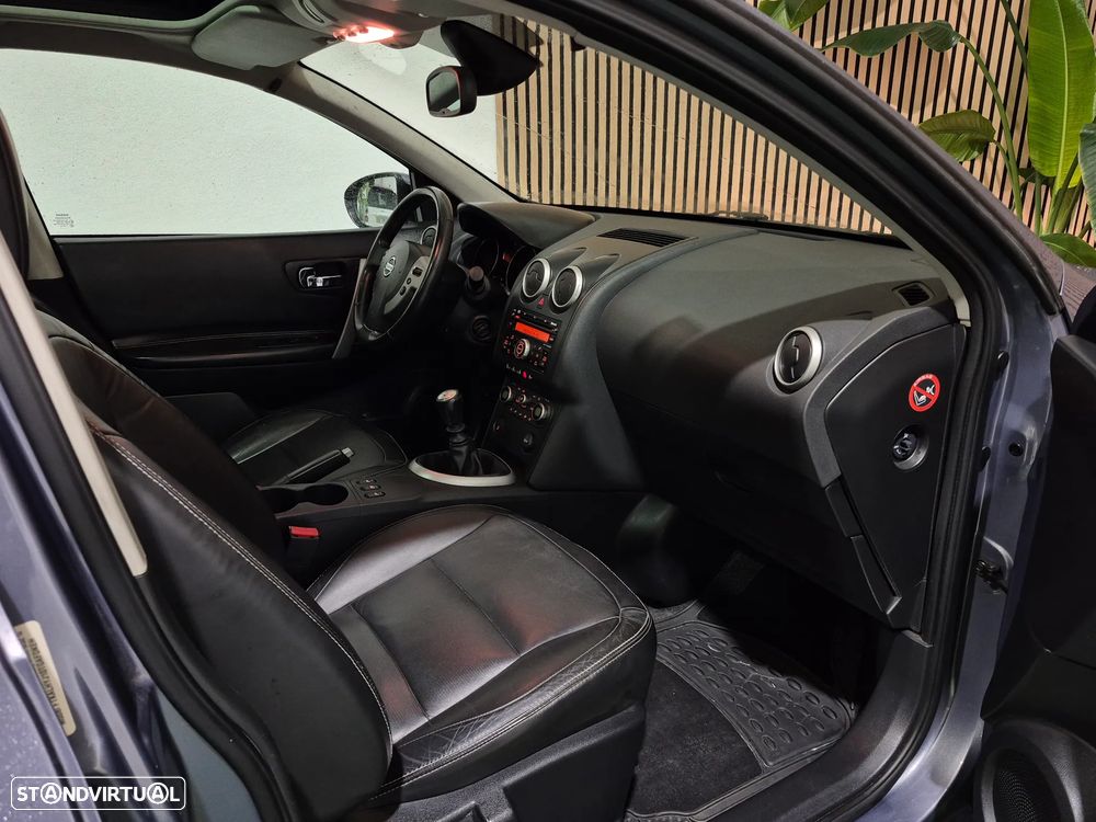 Nissan Qashqai 1.5 dCi Tekna Premium Pele Preta 17 - 14