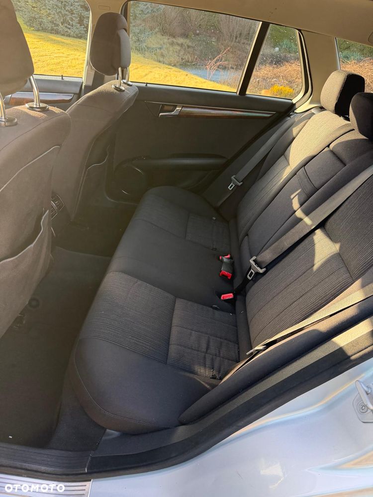 Mercedes-Benz Klasa C 220 CDI DPF Elegance - 8