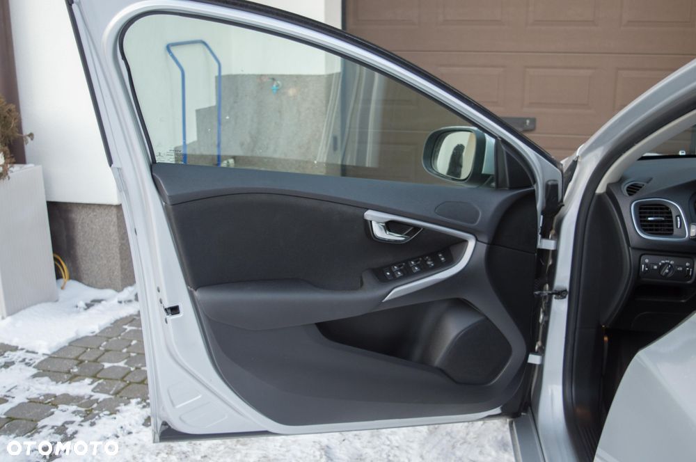 Volvo V40 D2 Drive-E Kinetic - 28
