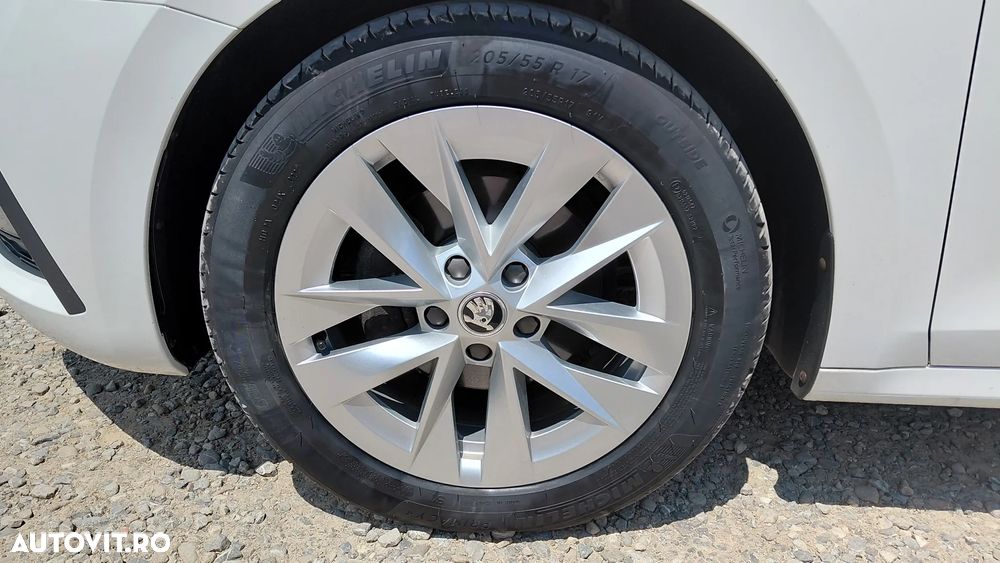 Skoda Octavia 2.0 TDI Ambition - 3